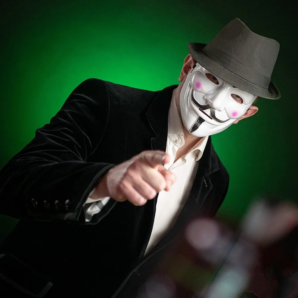 Vendetta Mask (Nwt)